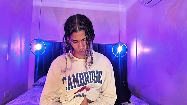 Snapshot of Maxim-Walker chatting on November 26, 2025, 3:07 am Maxim-Walker online show from November 26, 2025, 3:07 am