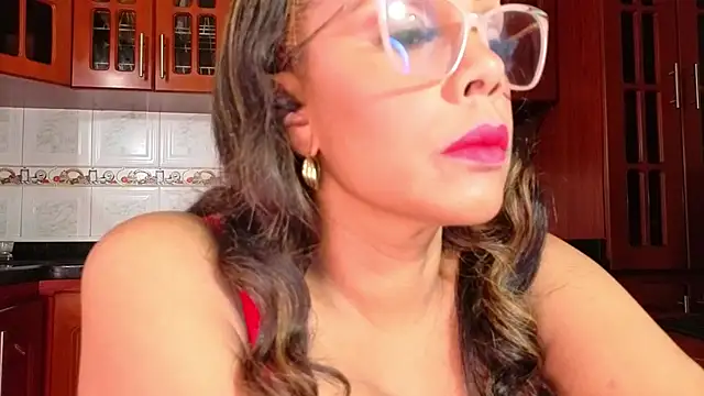 AmberNix online show from September 30, 2025, 2:22 pm