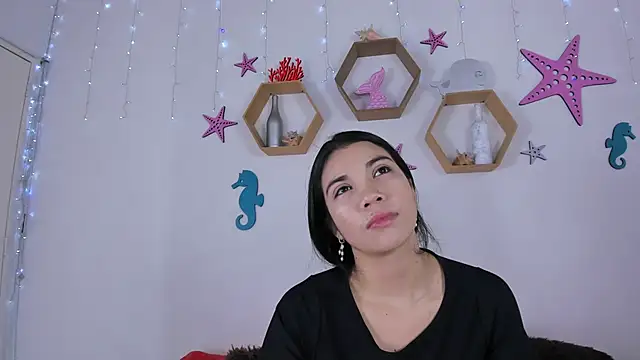 Snapshot of Emiily_Parkerr chatting on December 28, 2024, 3:04 am Emiily Parkerr online show from December 28, 2024, 3:04 am