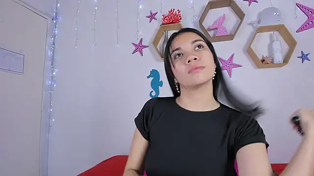 Snapshot of Emiily_Parkerr chatting on February 13, 2025, 3:07 am Emiily Parkerr online show from February 13, 2025, 3:07 am