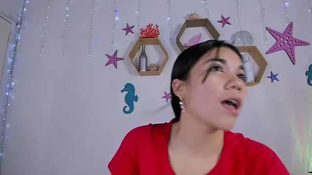 Snapshot of Emiily_Parkerr chatting on February 22, 2025, 2:50 am Emiily Parkerr online show from February 22, 2025, 2:50 am