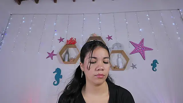 Snapshot of Emiily_Parkerr chatting on March 12, 2025, 3:13 am Emiily Parkerr online show from March 12, 2025, 3:13 am