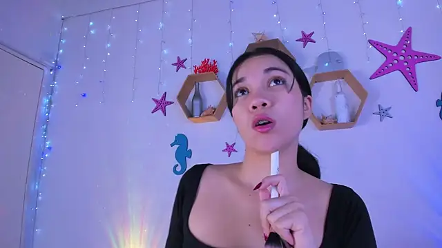 Snapshot of Emiily_Parkerr chatting on September 27, 2025, 3:11 am Emiily Parkerr online show from September 27, 2025, 3:11 am