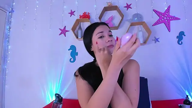 Emiily Parkerr online show from February 5, 2026, 3:11 am