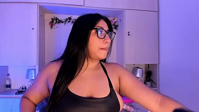 Snapshot of CANDYGABYY chatting on May 19, 2026, 7:53 pm CANDYGABYY online show from May 19, 2026, 7:53 pm