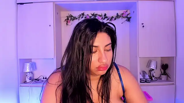 Snapshot of CANDYGABYY chatting on July 8, 2026, 8:13 pm CANDYGABYY online show from July 8, 2026, 8:13 pm