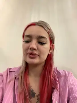 Snapshot of Sextazy chatting on December 26, 2024, 12:49 pm Sextazy online show from December 26, 2024, 12:49 pm