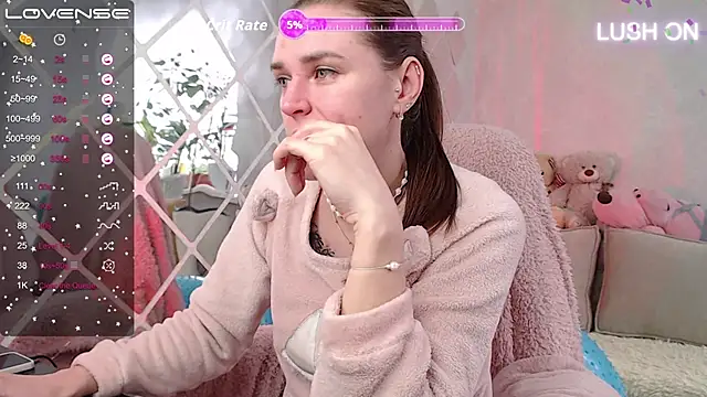 Bella  Swoon online show from October 10, 2025, 5:06 am