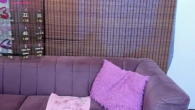 ariana cross online show from March 1, 2025, 12:34 pm