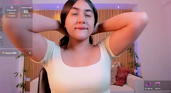 paulina sweett  online show from June 20, 2026, 12:19 pm