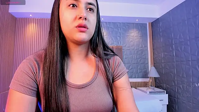 paulina sweett  online show from July 1, 2026, 12:29 pm