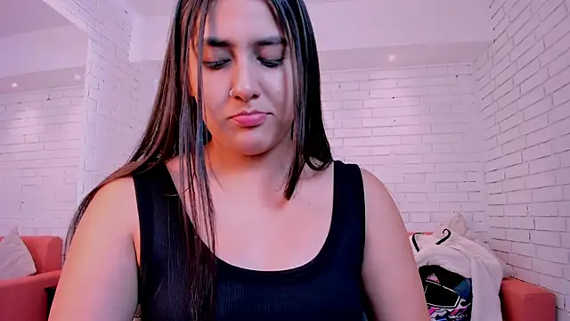 paulina sweett  online show from July 24, 2026, 11:41 am