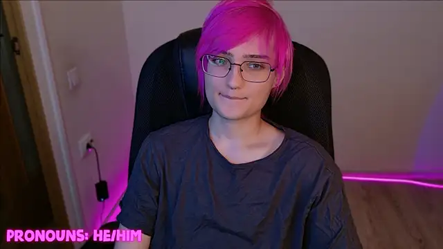 CuteYukiKun online show from January 2, 2025, 2:43 am