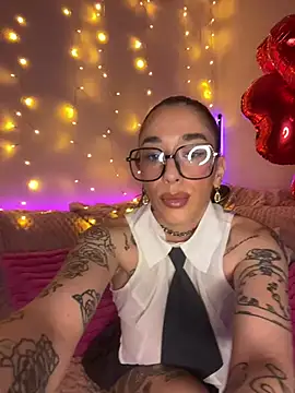 Chachou000 online show from March 6, 2025, 6:48 pm