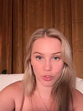 lexi luv online show from March 9, 2025, 4:27 am