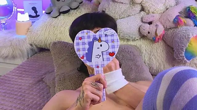 Baby Xian online show from December 26, 2024, 5:58 am