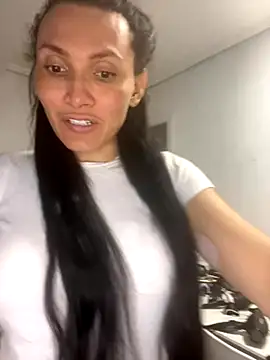 KimberllySaeez online show from October 12, 2025, 10:25 am