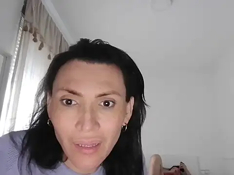 KimberllySaeez online show from March 27, 2026, 5:34 pm