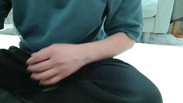 Snapshot of Kakushi_dori chatting on January 25, 2025, 5:19 pm Kakushi dori online show from January 25, 2025, 5:19 pm