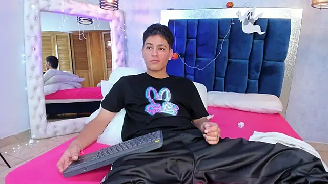 Levy Steve online show from November 3, 2025, 3:08 am