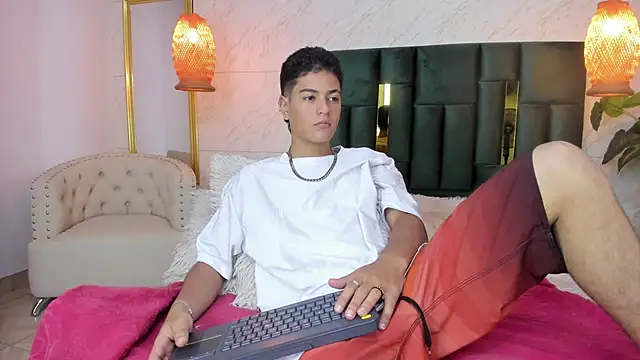 Levy Steve online show from November 13, 2025, 3:38 am