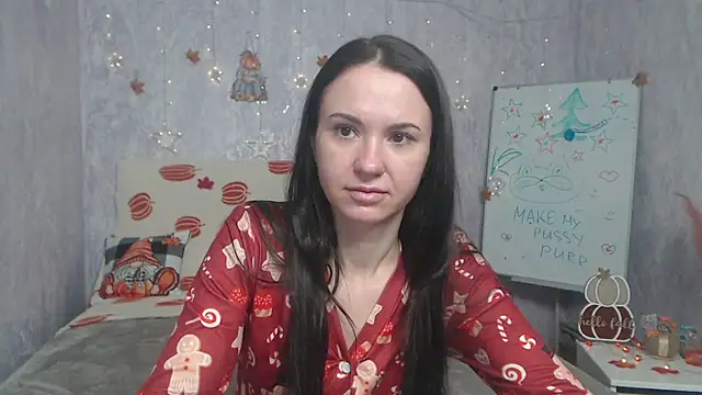 KaraCriegs online show from December 1, 2025, 7:30 pm