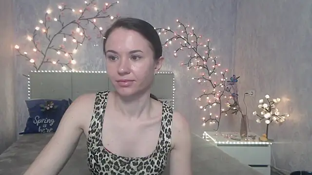 KaraCriegs online show from April 23, 2026, 5:48 pm