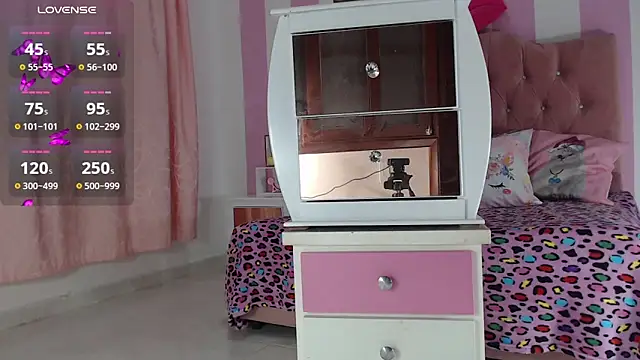 zaleya mateus online show from November 10, 2025, 1:04 am