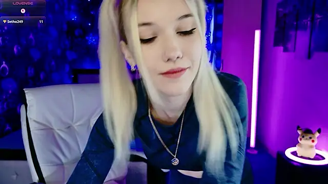 Snapshot of ShhhO_O chatting on February 11, 2026, 9:25 am ShhhO O online show from February 11, 2026, 9:25 am