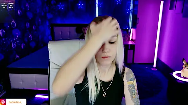 Snapshot of ShhhO_O chatting on March 22, 2026, 8:40 am ShhhO O online show from March 22, 2026, 8:40 am