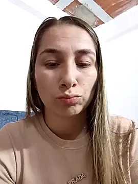 Snapshot of Iris_love18 chatting on November 16, 2025, 5:29 pm Iris love18 online show from November 16, 2025, 5:29 pm