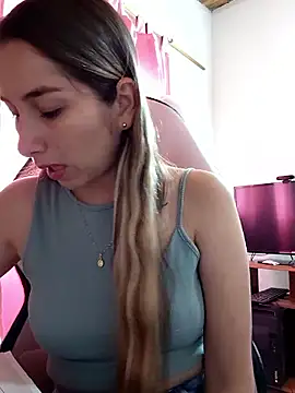 Iris love18 online show from January 9, 2026, 3:37 pm