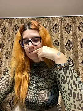 NadiraNoor online show from December 28, 2024, 4:09 pm