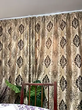 NadiraNoor online show from January 28, 2025, 10:45 am