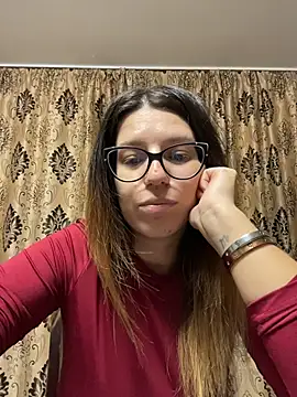 NadiraNoor online show from October 23, 2025, 5:01 pm