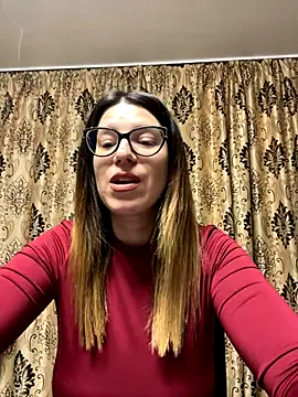 NadiraNoor online show from October 24, 2025, 9:33 pm