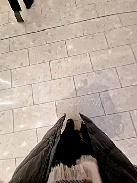 Snapshot of Ina_HotX chatting on January 17, 2025, 2:50 pm Ina HotX online show from January 17, 2025, 2:50 pm