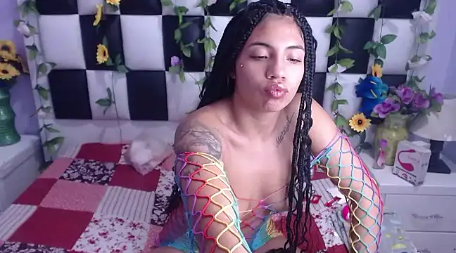 Snapshot of arianaa_tompsoon chatting on December 27, 2024, 6:35 am arianaa tompsoon online show from December 27, 2024, 6:35 am