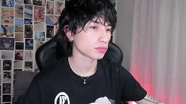 Snapshot of liamelf chatting on September 24, 2025, 7:01 am liamelf online show from September 24, 2025, 7:01 am