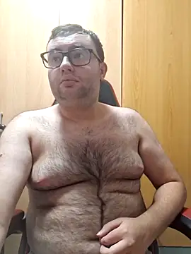 Javier bear online show from September 23, 2025, 9:51 pm