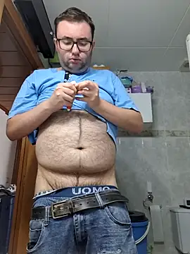 Snapshot of Javier_bear chatting on June 3, 2026, 9:12 am Javier bear online show from June 3, 2026, 9:12 am