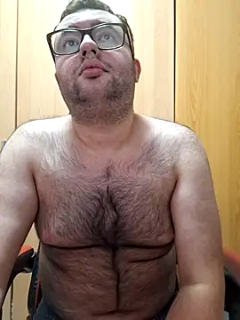 Snapshot of Javier_bear chatting on June 3, 2026, 9:09 pm Javier bear online show from June 3, 2026, 9:09 pm