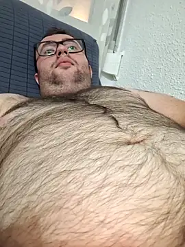 Snapshot of Javier_bear chatting on June 5, 2026, 10:15 pm Javier bear online show from June 5, 2026, 10:15 pm