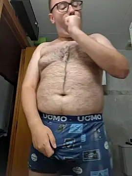 Snapshot of Javier_bear chatting on July 2, 2026, 12:55 pm Javier bear online show from July 2, 2026, 12:55 pm