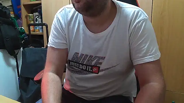 Snapshot of Javier_bear chatting on July 28, 2026, 1:54 pm Javier bear online show from July 28, 2026, 1:54 pm