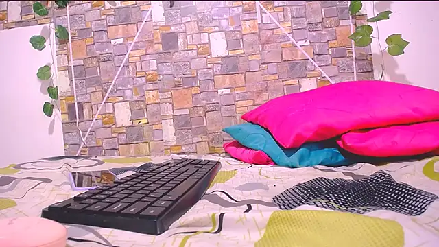 Snapshot of MaidenGame chatting on July 13, 2026, 2:53 pm MaidenGame online show from July 13, 2026, 2:53 pm