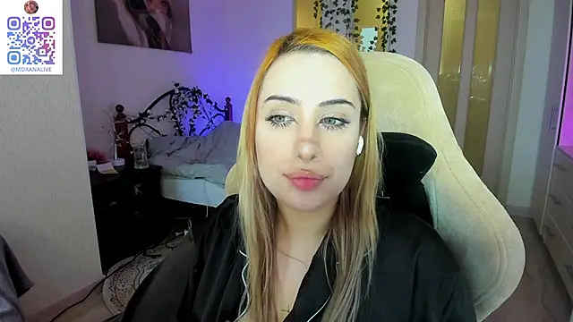 Snapshot of MoranaKit chatting on January 30, 2025, 9:15 am MoranaKit online show from January 30, 2025, 9:15 am