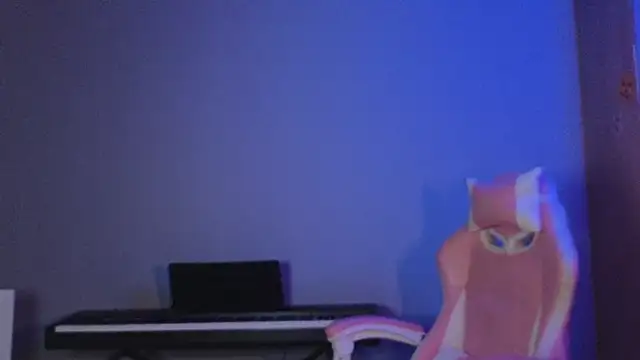 mollymila online show from February 28, 2025, 2:31 pm