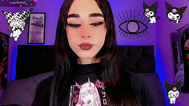 Snapshot of kimMaddiee chatting on October 3, 2025, 6:10 am kimMaddiee online show from October 3, 2025, 6:10 am