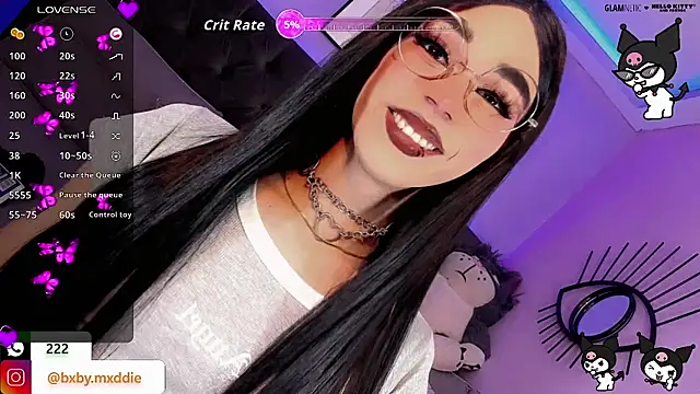 Snapshot of kimMaddiee chatting on October 25, 2025, 6:32 am kimMaddiee online show from October 25, 2025, 6:32 am